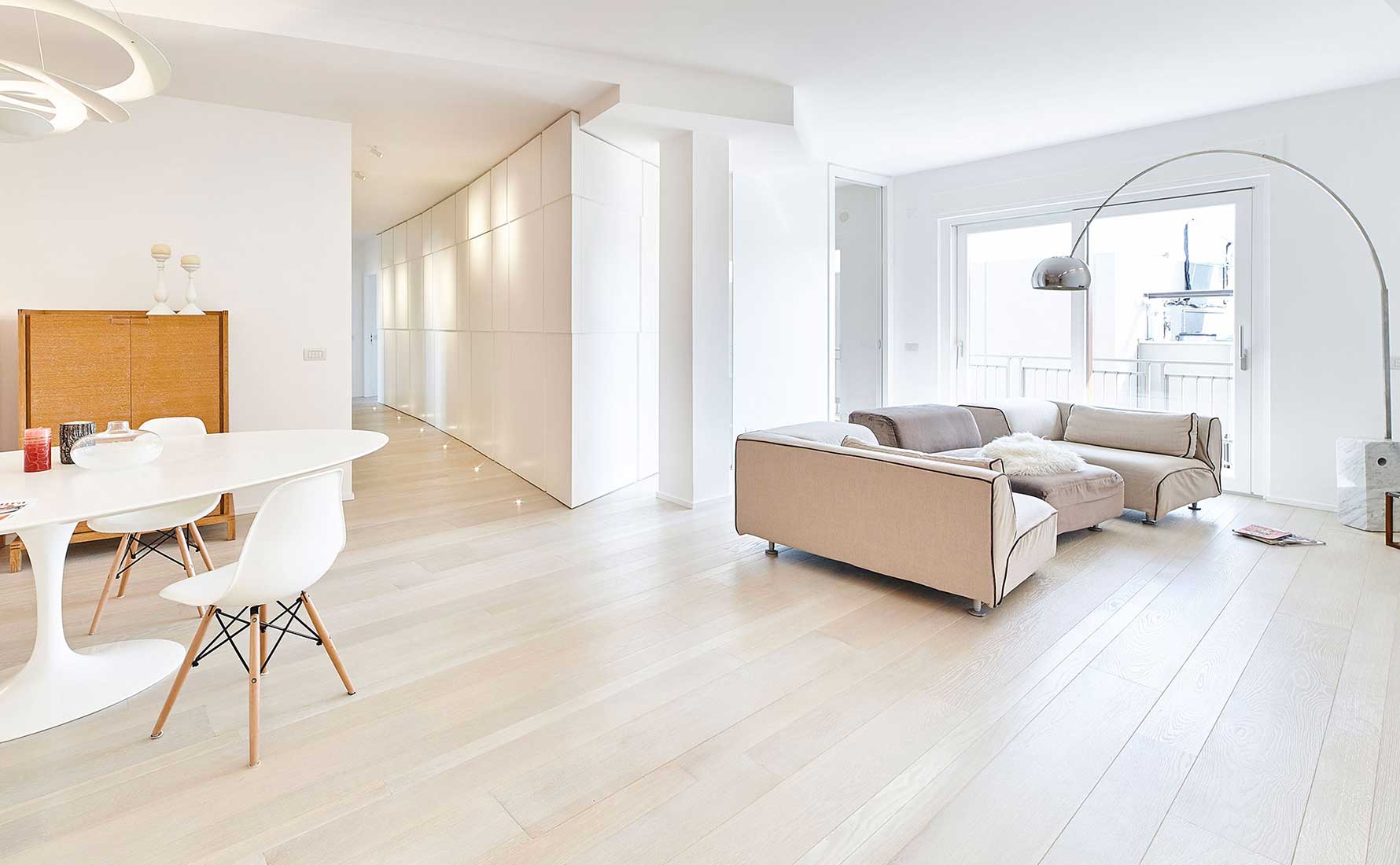 Appartamento con parquet quercia francese collezione Bottega